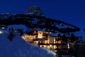 Alpin Apartments Colfosco Corvara
